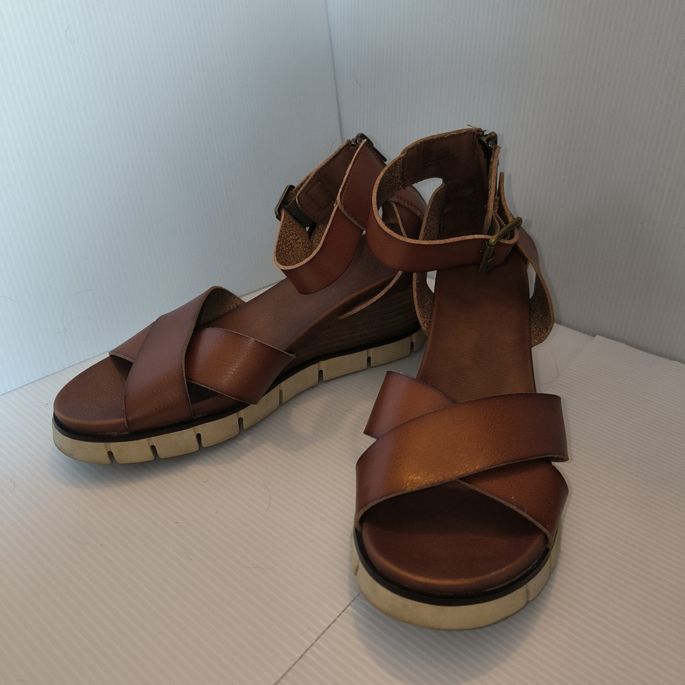 MIA Brown Leather Sandals